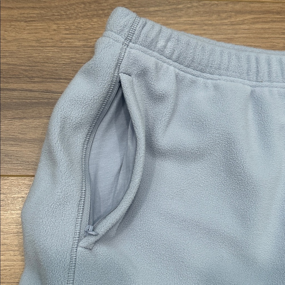 NEW Alo Polar Fleece High Waist Retreat Jogger in Winter Frost Size Large - Picture 6 of 16